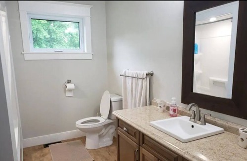 Rideau Lakes Cottage | Beautiful 4 Bedroom 2bath Cottage on 3 Acre Wooded Land