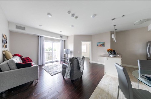 Riverside Condo | Beautiful and Elegant Executive Rental for Longer term stays. 2 BR, 2 Bath.