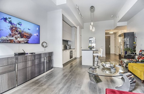 Midtown Toronto Apartment | Beautiful apartment in the hart of Yorkville with a fully furnished balcony.