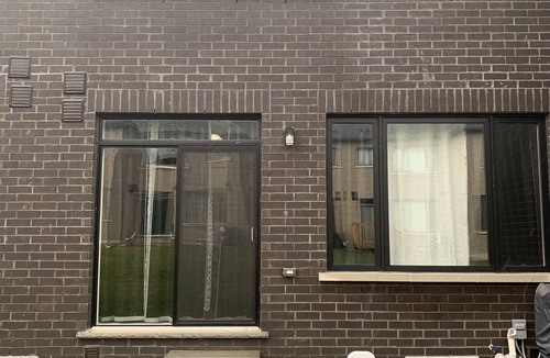Lindsay House | BEAUTIFUL & CLEAN LINDSAY TOWNHOME (MINS TO SHOPS)