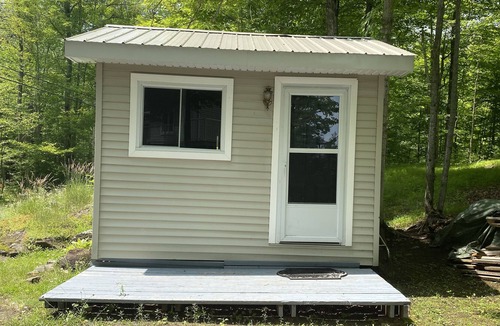 Central Frontenac Cottage | Beautiful Cottage in Quiet Cove on Sharbot Lake
