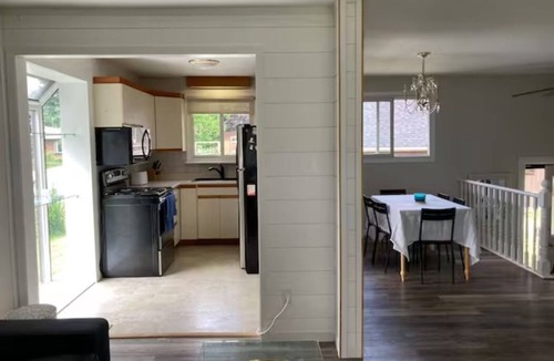 Orillia Cottage | Beautiful Cottage directly on Lake Simcoe