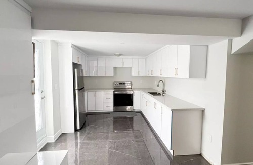 Meadowvale Village House | Beautiful furnished three rooms