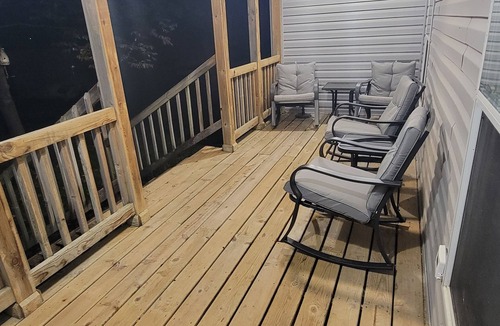 Foster House | Beautiful Lake front property on Big Stone Lake