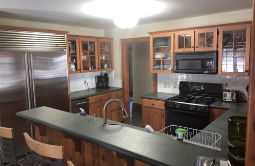 Waverly Beach House | Beautiful Lake House, 6 BR, 5 BA, 3500 SF, private beach, wrap around porch.
