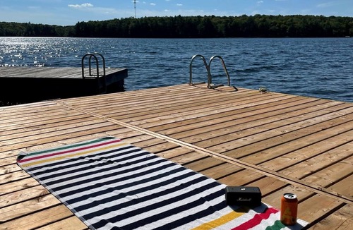 Sharbot Lake Cottage | Beautiful Lakehouse - the Perfect Family Vacation.