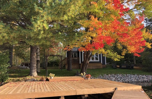 St. Charles Cottage | Beautiful Lakeside Cottage