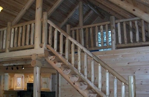 Orr Cabin | Beautiful Log Cabin on Remote Lake, with Limited Public Access.