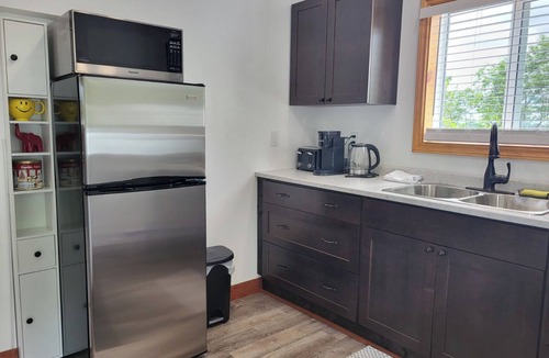 Port Loring Cottage | Beautiful, new cottage with stunning views. Prime location in Port Loring