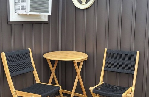 Port Loring Cottage | Beautiful, new cottage with stunning views. Prime location in Port Loring