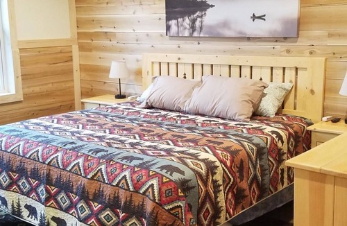 Cass County Resort | Beautiful New Lakefront Northwoods Cabin