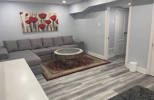 Golfdale Gardens Apartment | Beautiful One bedroom basement apartment