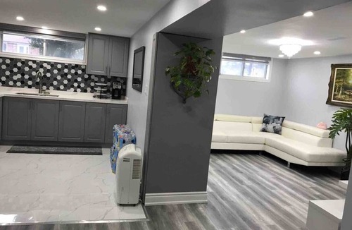 Golfdale Gardens Apartment | Beautiful One bedroom basement apartment