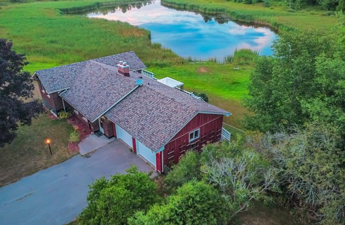 Trent Hills Cottage | Beautiful private Lake Front Cottage for rent at Campbellford town