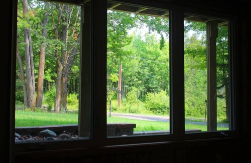 Proctor Apartment | Beautiful, private vacation space. Cabin feel right outside the city!