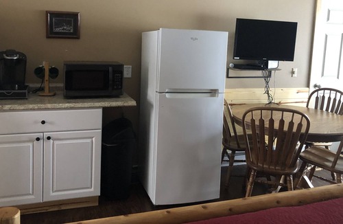 Hill City House | Beautiful Quadna Mountain Townhouse w/ Hill Lake Beach, Access & DOCK!