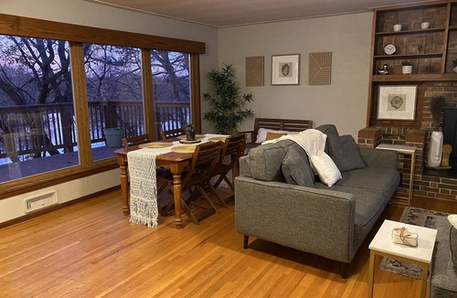 Fridley House | Beautiful Riverview 2 bdr home