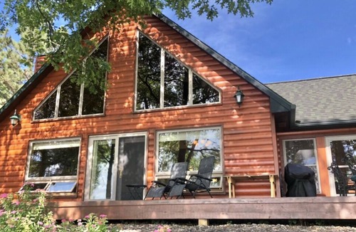 Emily House | Beautiful Ruth Lake Home.