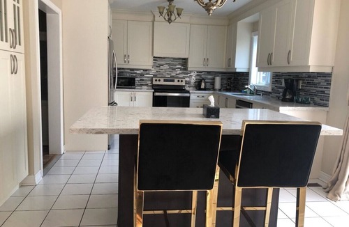 East Credit House | Beautiful, Spacious and Good Location