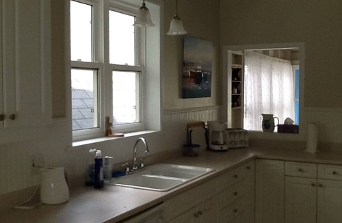 Elizabethtown-Kitley House | Beautiful Victorian Cottage with Fabulous view of St. Lawrence River