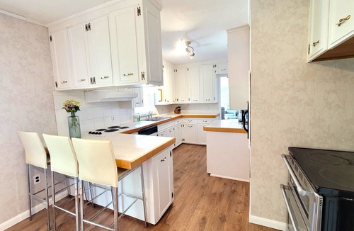 Gores Landing House | Beautiful Waterfront Retreat 1HR Drive FromToronto