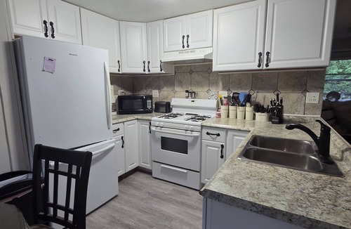 Rideau Lakes Cottage | Beautiful Waterfront Cottage