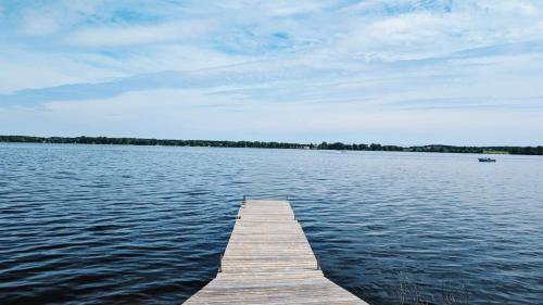 Greater Napanee House | Beautiful Waterfront Family -Fishing Escape!