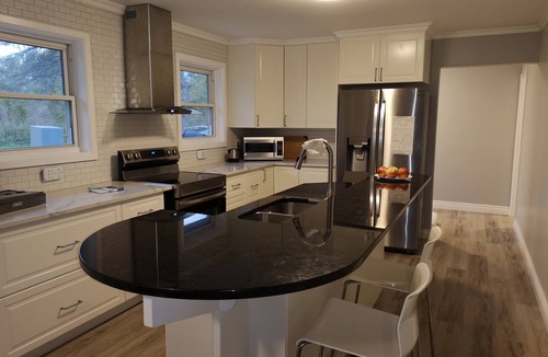 Augusta House | Beautiful Waterfront Home on St. Lawrence River