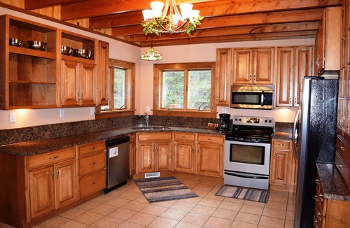 Marcell Cabin | Beautiful Winter LAKE Lodge *Jacuzzi*Fireplace*Pool Table*PingPong*Wifi*Quiet