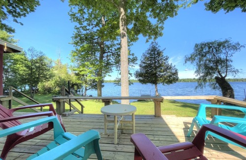 Rideau Lakes House | Belsize Cottage- Newboro Ontario
