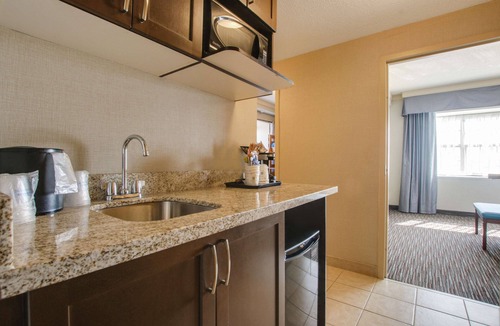 Brantford Hotel | Best Western Brantford Hotel & Conference Centre