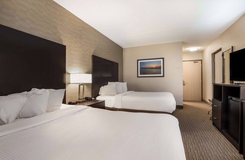 Simcoe Hotel | Best Western Little River Inn