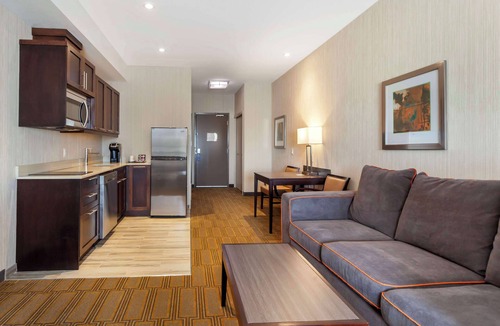 Fort St. John Hotel | Best Western Plus Chateau Fort St. John