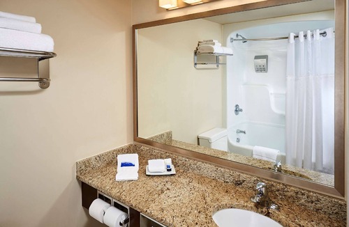 Point Edward Hotel | Best Western Plus Guildwood Inn
