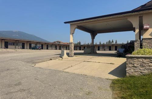 Grande Cache Hotel | Big Horn motor Inn