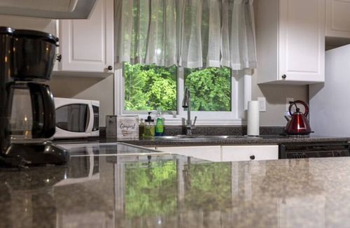 North Frontenac Cottage | Big memories on a small lake
