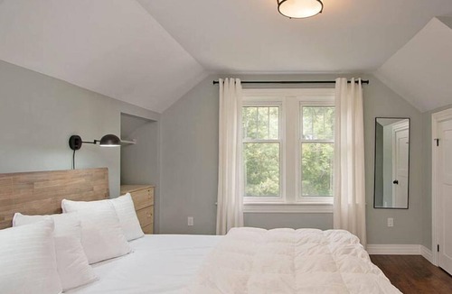 Bayfield Cottage | BirdSong Cottage, 3 Night Min.