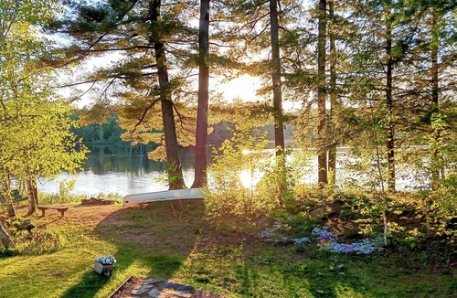 Lake of Bays Apartment | Blue Heron c/w Algonquin & Arrowhead Pass - Bring your pet free!