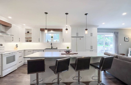 Bayfield Cottage | Blue Skies House - *Cool Games Room*