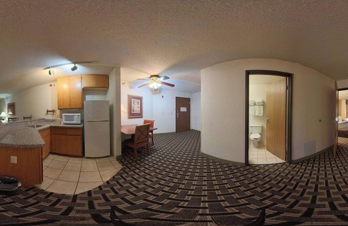 Eagan Hotel | Blue Way Inn & Suites Eagan