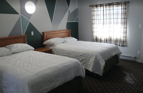 Sarnia Hotel | Bluewater Motel
