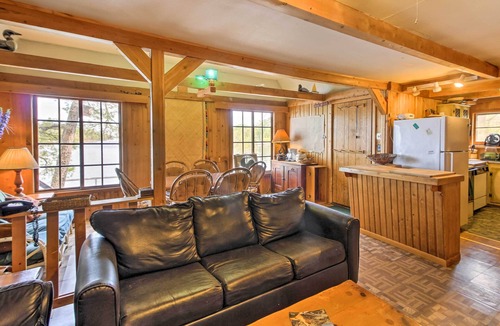 International Falls Cabin | Boat Dock & Beach: Charming Stop Island Cabin