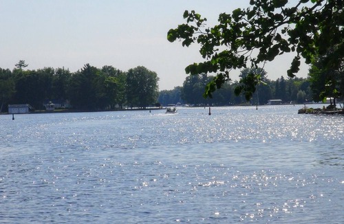 Bobcaygeon House | Bobcaygeon Waterfront Access Big Lot