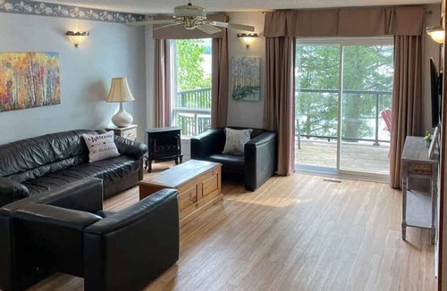 Addington Highlands Cottage | Bon Echo Escape - Four Bedroom Cottage, Sleeps 10