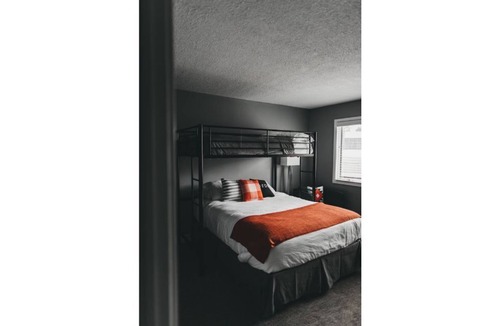 Grand Rapids House | Boutique Hotel Single Units