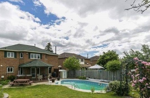 Brampton House | Brampton · Brampton Family Home⭐4BDR⭐Spacious⭐Airport⭐Downtown⭐Walk to Everything
