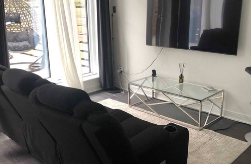 Corktown Condo | BRAND NEW 3BD+3 LOFT IN HISTORIC DISTILLERY DISTRICT
