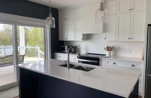 Washago Cottage | Brand new, 4 bedroom all-season cottage on Green River.