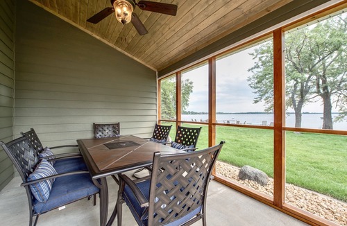 Alexandria Villa | Brand NEW 4 Bedroom Lakefront Villa @ Lake Darling Resort