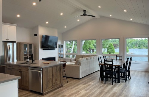 Buckhorn Cottage | Brand New Buckhorn Lake Cottage